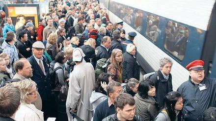 Aufschlag. Die Kunden der Deutschen Bahn mussten in diesem jahr viel ertragen. Foto: picture alliance/dpa