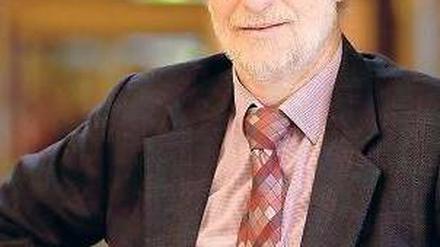 Peter-Michael Rulff leitet die Ernst-Litfaß-Schule, Oberstufenzentrum für Druck- und Medientechnik.