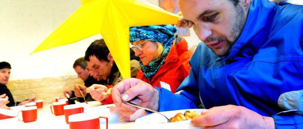 Sterne der Hoffnung. Leser des Tagesspiegels finanzierten schon die Suppenküche der Malteser in Charlottenburg.