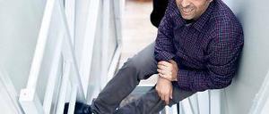 Etgar Keret im Mini-Haus.
