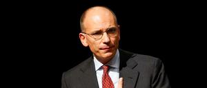 Italiens Premier Enrico Letta versucht seine Regierung zu retten. 