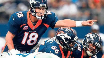 Alles hört auf mein Kommando. Denvers Peyton Manning entscheidet selbst, welcher Spielzug als nächster dran ist. Foto: dpa