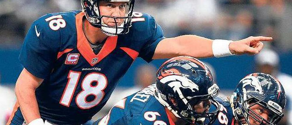 Alles hört auf mein Kommando. Denvers Peyton Manning entscheidet selbst, welcher Spielzug als nächster dran ist. Foto: dpa