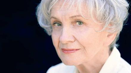 Die 13. Frau, die den Nobelpreis für Literatur gewinnt. Die Kanadierin Alice Munro, 82, wurde früh am Morgen von der Nachricht überrascht. 