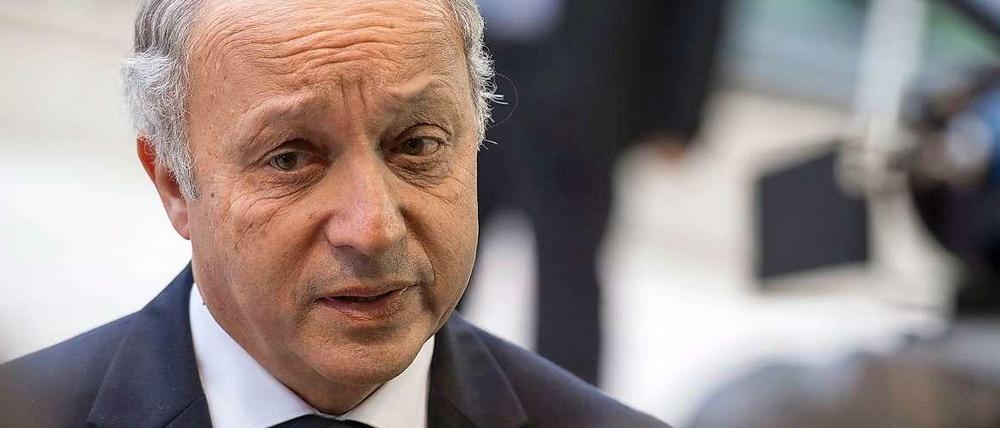 Frankreichs Außenminister Laurent Fabius: Frankreich hat wegen der Bespitzelung von französischen Bürgern durch die NSA den amerikanischen Botschafter einbestellt. 