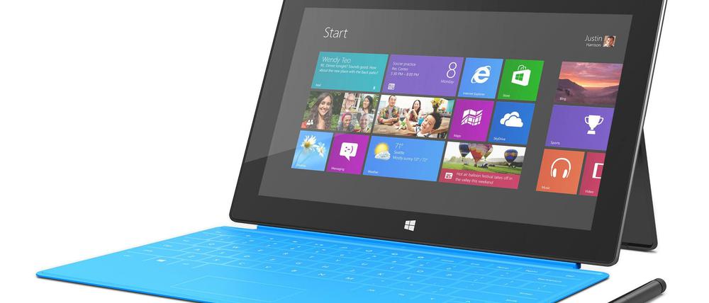 Das Surface Pro Tablet kostet in der einfachen Ausführung 880 Euro.