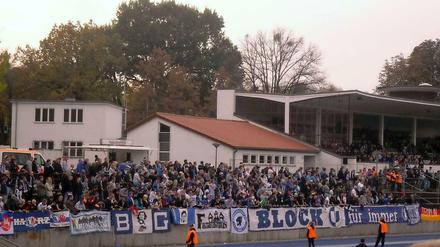 Bock auf Wurst: Der Magdeburger Block im Stadion Lichterfelde.