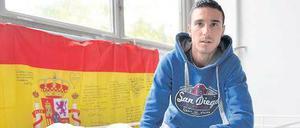 Hallo, Hoffnung! Der 21-jährige Diego ist einer von sehr viele Spaniern, die im vergangenen Jahr nach Deutschland gekommen sind - fast immer auf der Suche nach einem Job.