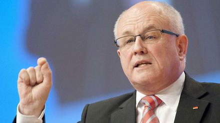Kauder will keinen Untersuchungsausschuss zum NSA-Skandal. 