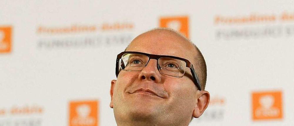 Der CSSD-Chef Bohuslav Sobotka kann sich mit dem Wahlergebnis zwar erst einmal freuen. Die anvisierte Minderheitsregierung muss er jedoch vergessen.