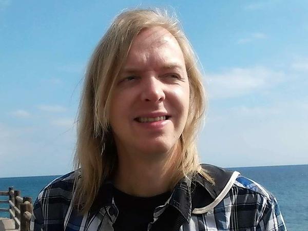 Unser Autor und Zehlendorf Blogger ist 28 Jahre alt und studiert an der Freien Universität in Dahlem "Medien und politische Kommunikation".