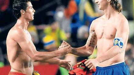 Es darf nur einen geben. Cristiano Ronaldo (links) und Zlatan Ibrahimovic machen die WM-Teilnahme unter sich aus.