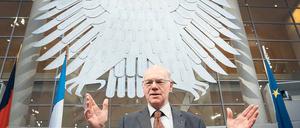 In seiner Macht. Wenn er findet, dass jemand zu wenig zu Wort kommt, kann der Bundestagspräsident ihm mehr Redezeit zubilligen. Foto: Stephanie Pilick/dpa