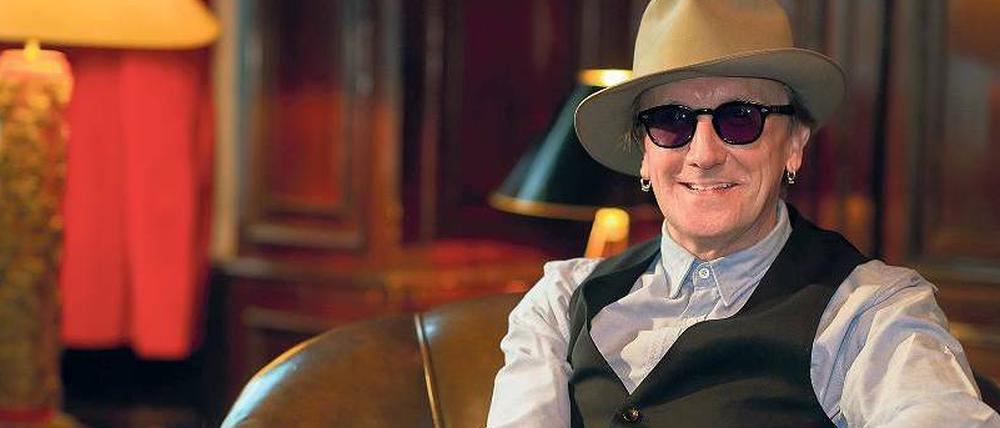 Gut behütet: Den Style leiht sich Westernhagen bei Johnny Depp, die Musik immer noch aus dem eigenen Fundus. 2014 geht es mit neuer Platte auf Clubtour.