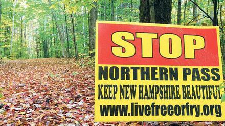 Unter Hochspannung. Im Norden New Hampshires, an der Grenze zu Kanada, sollen in Zukunft Stromleitungen mitten durch Naturschutzgebiete führen. Die Anwohner wehren sich. 