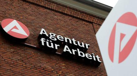 Saisonbereinigt ist die Arbeitslosenzahl leicht gestiegen.