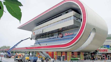 Seit Jahren gibt es am Einkaufscenter Eastgate an der Marzahner Promenade immer wieder Ärger mit größeren Jugendgruppen.