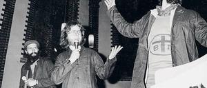 Protestantisches Milieu 1: Blues-Messe in der Samariterkirche 1985, fotografiert von Harald Hauswald.