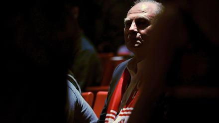 Bayernmann Hoeneß: Vor Gericht geführt als Ulrich H.