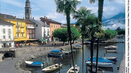 Mit Flair. In der Hochsaison lockt Ascona auch die Schönen und Reichen. Im Frühling und Spätherbst gehört die Uferpromenade den stillen Genießern.