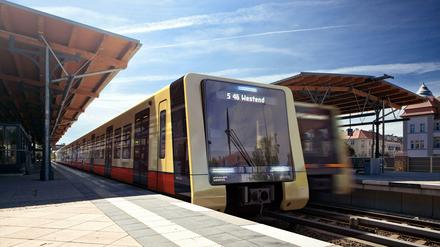 Platte Schnauze: So sieht Berlins neue S-Bahn aus. Vorgestellt wurde die Designstudie im Dezember 2015.
