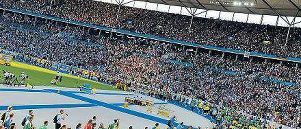 Schön war’s, schön wird’s. Bei der Abschlussfeier der Leichtathletik-WM in Berlin 2009 ging es bunt und fröhlich zu. In fünf Jahren richtet die Stadt dann die Europameisterschaft aus und hofft auf ähnlichen Zuspruch. Foto: Bernd Thissen/dpa