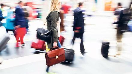Einsame Reise. Deutsche, die sich auf den Weg in die EU machen, gehören zu einer Minderheit. Weniger als ein Prozent der hiesigen Arbeitnehmer ist beruflich in einem anderen europäischen Land tätig. Foto: Fotolia/Christian Müller