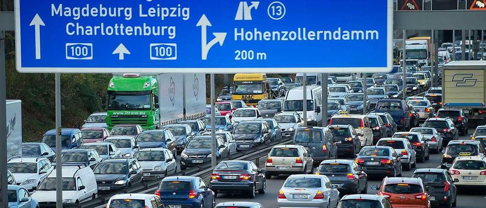 Nichts geht mehr: Der normale Wahnsinn im Berliner Berufsverkehr.