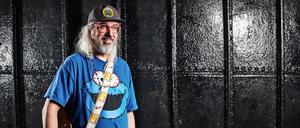 Sänger J Mascis gründete mit Lou Barlow 1984 die Band Dinosaur Jr.