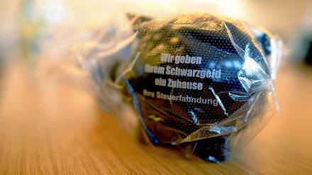 Auf der Liste der Schwarzgeldzentren steht Deutschland auf Platz acht, noch vor Steuerfluchtzentren wie den Kanalinseln Jersey und Guernsey, Panama und den Bermudas.