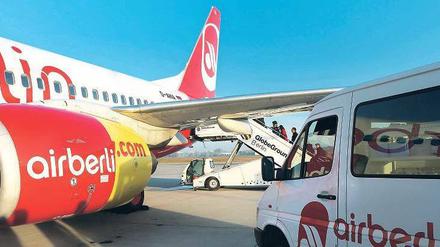 Abgeblitzt. Air Berlin könne ja auf andere Flughäfen ausweichen, argumentieren Anwälte der Flughafengesellschaft Berlin-Brandenburg.