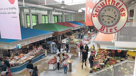 Schlemmen und Nachdenken. Zuletzt managte ein Ex-Stasi-Mann die Marheineke-Halle. Deshalb gibt es hier nun eine Ausstellung über die DDR. 