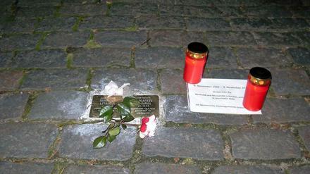 Stolpersteine für den Kammergerichtsrat Berthold Lehmann und seine Frau Margarete in der Beerenstraße.