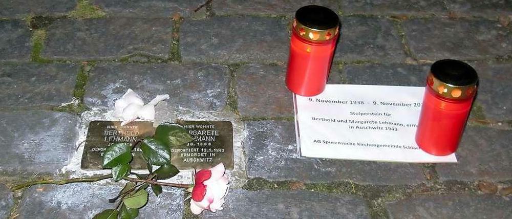 Stolpersteine für den Kammergerichtsrat Berthold Lehmann und seine Frau Margarete in der Beerenstraße.