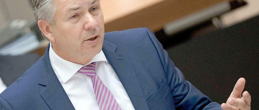 Der regierende Bürgermeister Klaus Wowereit erntete am Donnerstag im Abgeordnetenhaus Gelächter der Opposition.