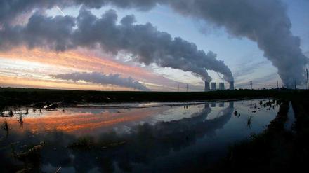 RWE schockte am Donnerstag seine Belegschaft: Allein in Deutschland sollen 4750 Stellen gestrichen werden.