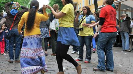 Gelebte Integration. Roma-Straßenfest im Wedding.