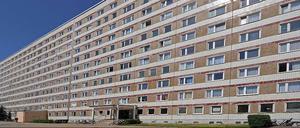 Bewohnte Plattenbauten in der sächsischen Stadt Hoyerswerda.