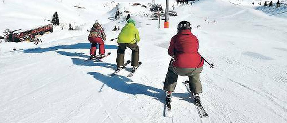 Flott zum „Auenfeldjet“, der Lech Zürs und Warth-Schröcken verbindet.