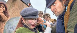 So ging’s, wenn kleine Bettler und Diebe nicht ablieferten. Schauspieler lassen in Deventer die Zeiten von Charles Dickens lebendig werden.