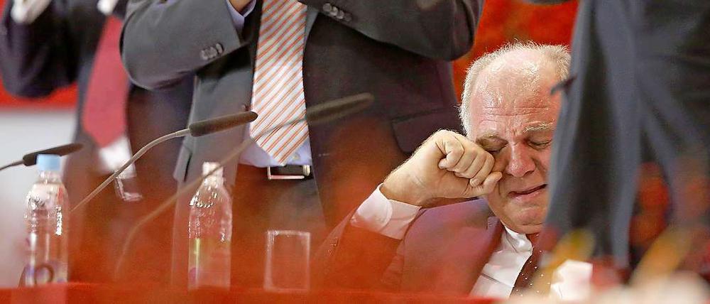 Jubel, Trubel und auch ein paar Tränen. Willkommen beim FC Bayern München.
