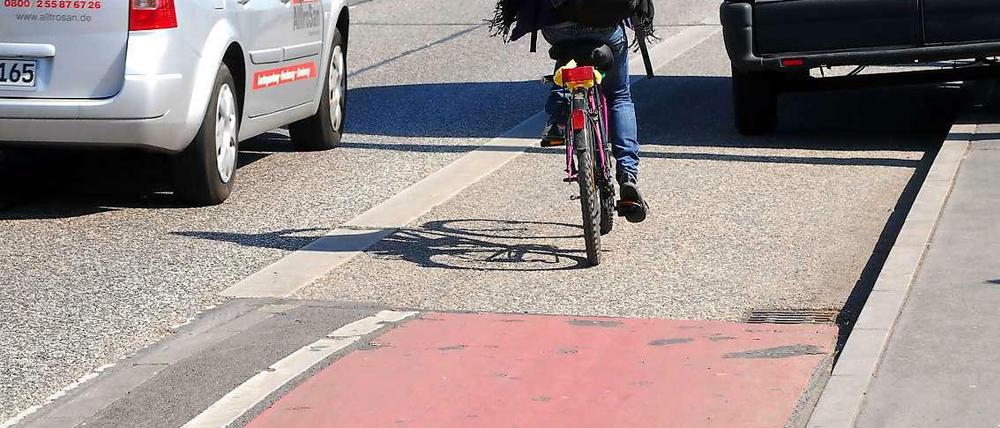 Parken auf dem Radweg, die Spur schneiden, Behinderte behindern: Jeden Tag ist der Verkehr ein einziger Kampf. Mehr Rücksicht aufeinander - das wünschen sich viele.