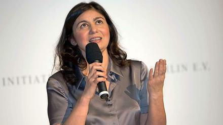 Die Vermittlerin. Hatice Akyün ist in der Türkei geboren, in Duisburg aufgewachsen und lebt in Berlin. Über ihre Alltagserfahrungen hat sie mehrere Bücher geschrieben – und spricht mit viel Leidenschaft darüber.