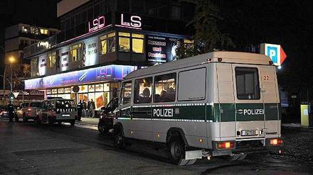 In der Kurfürstenstraße in Berlin gibt es häufig Ärger mit Freiern und Prostituierten. 