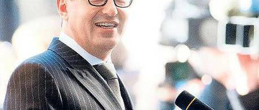 Ein echter Regionalist. Zu Alexander Dobrindt passen am besten Trachtenjanker und Bergstiefel. Sein Berliner Look wirkt eher wie eine Verkleidung. Foto: Maurizio Gambarini/dpa