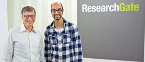 Bill Gates zu Besuch bei Researchgate in Berlin. Gründer Ijad Madisch führte den Microsoft-Gründer durch die Büros.