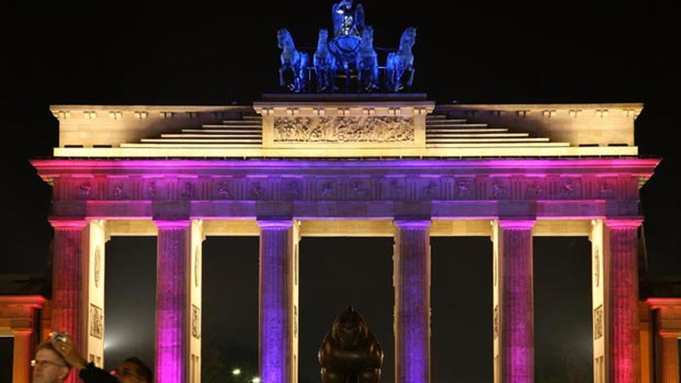 Lichterfest Viertes "Festival of Lights" lässt Berlin leuchten