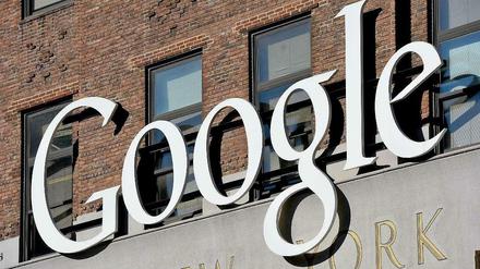 Verbraucherschützer haben sich in erster Instanz mit einer Klage gegen verschiedene Punkte der Nutzungsbestimmungen und der Datenschutzerklärung von Google durchgesetzt. 