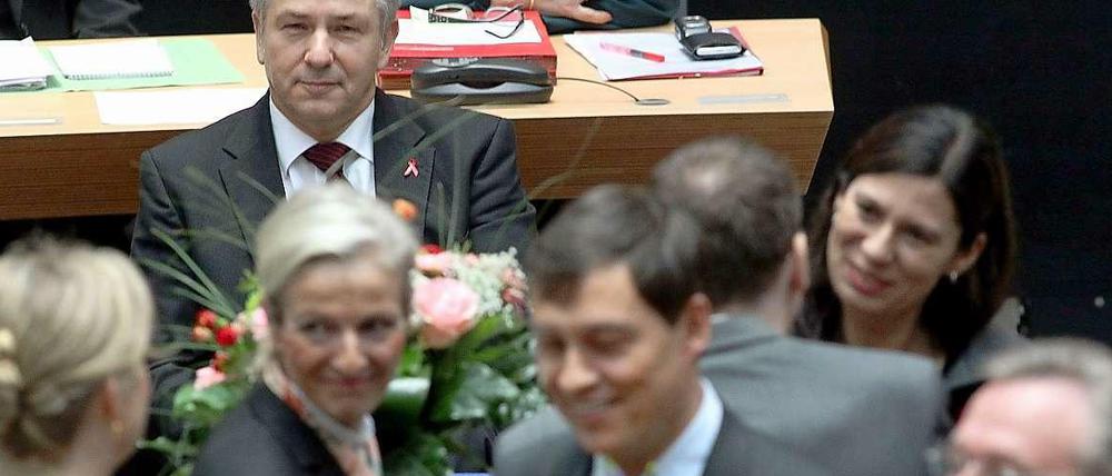 Alle mal zusammenrücken, bitte. Gut gelauntes Gedrängel im Abgeordnetenhaus. So schlimm war's in diesem Fall offenbar nicht.