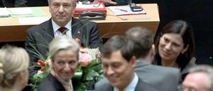 Alle mal zusammenrücken, bitte. Gut gelauntes Gedrängel im Abgeordnetenhaus. So schlimm war's in diesem Fall offenbar nicht.